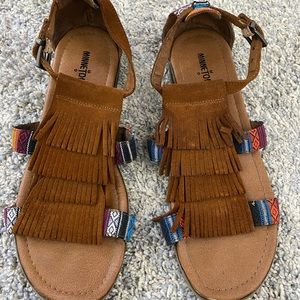 Minnetonka women’s fringe sandals